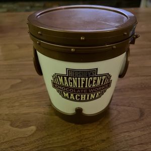 Collectible Hershey’s Pail with lid